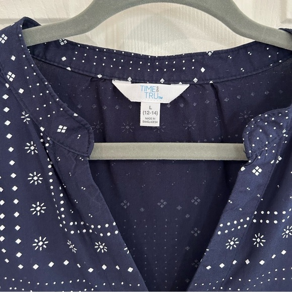 Time & Tru Women Sleeveless Tank Navy White Dress Pockets Sz L 12-14 Split Neck - Picture 7 of 9